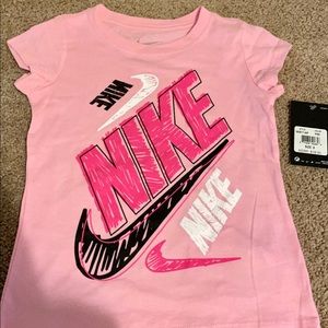 New girls Nike shirt